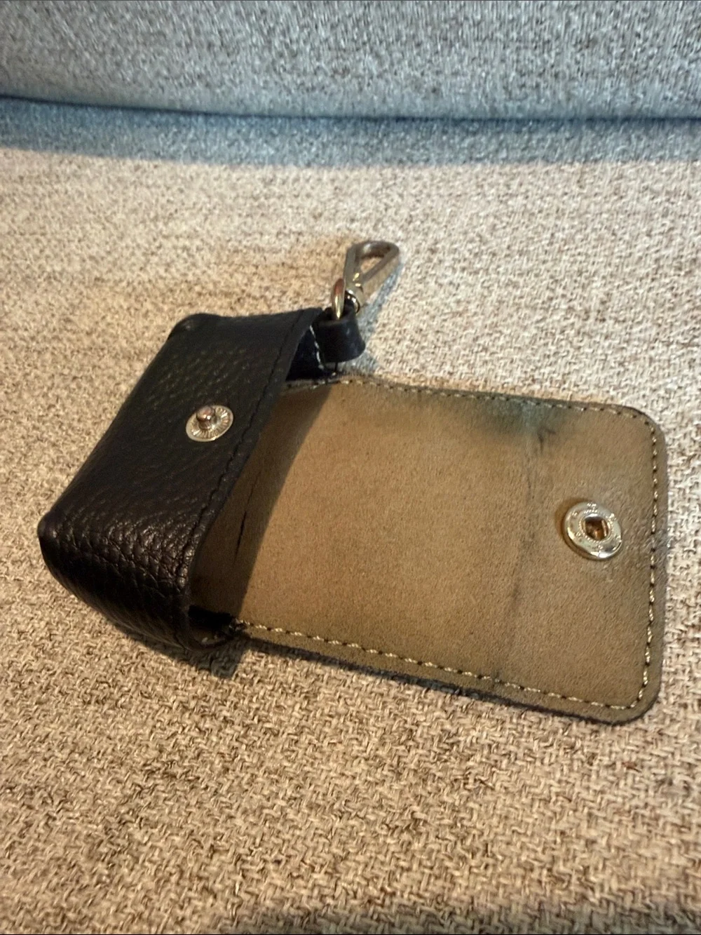 Bandolier Avery AirPod Clip-on Pouch very well loved
